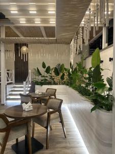 Home Boutique - 19