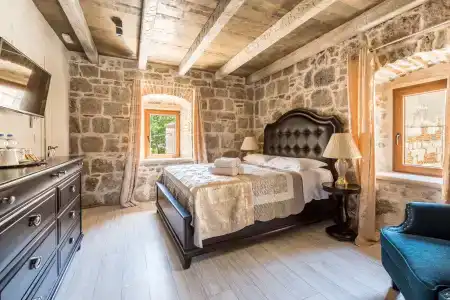 Heritage Palace Varos - Mag Quaint & Elegant Boutiques - 120