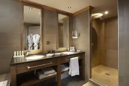 Hôtel l'Hélios - 13