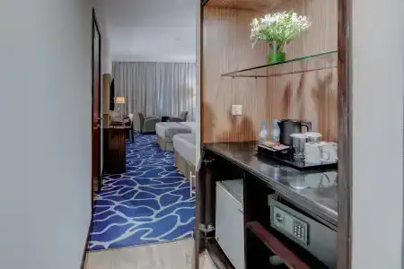 Hawthorn Suites by Wyndham Abu Dhabi City Center - 7