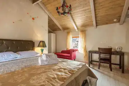 Heritage Palace Varos - Mag Quaint & Elegant Boutiques - 66