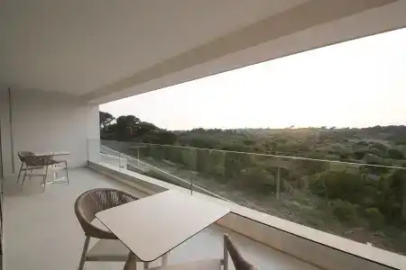 Joel Residence - 90