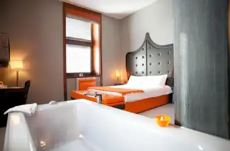 Orange - 22