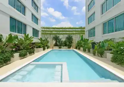 Centre Point Sukhumvit 10 - 29