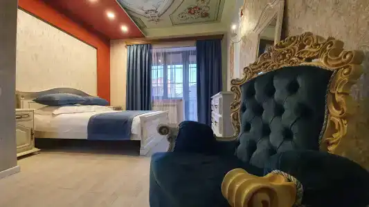 Джиндж-отель - 1