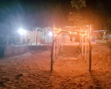 Sunny Palms Beach Bungalows - 3