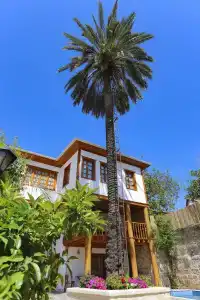 WOO Town Suites - 5