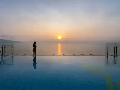 Maximilan Danang Beach - 28