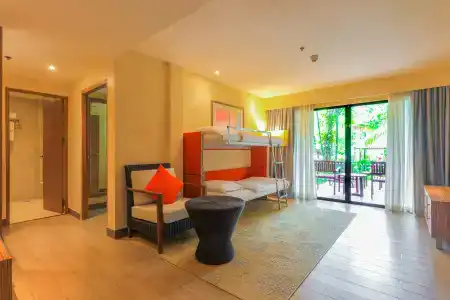 Holiday Inn Phuket Beach - 40