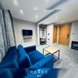 Rexee - 37