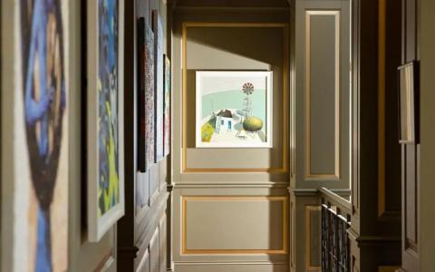 ART Gallery Boutique - 44