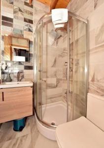Royal Garden Suite - 15