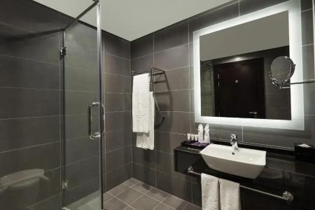 Park Regis Business Bay - 32