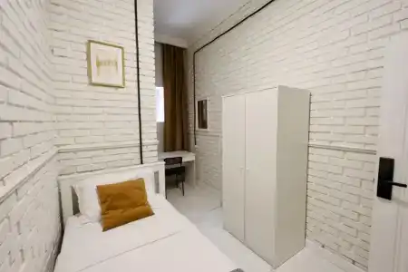 Hello Inn - 56
