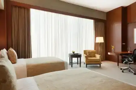Jw Marriott Marquis City Center - 4