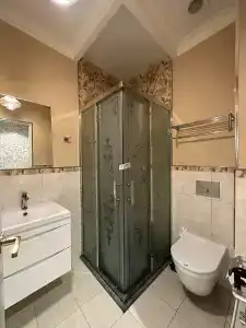 Royal Antique - 64