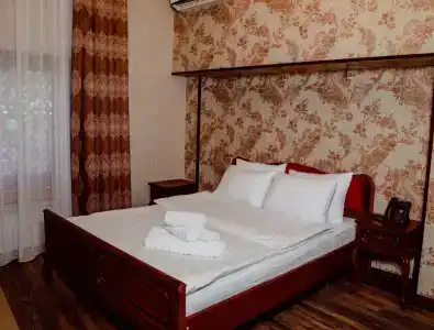 Royal Historical Boutique - 8