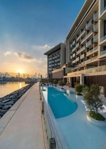 Hyatt Centric Jumeirah Dubai - 4