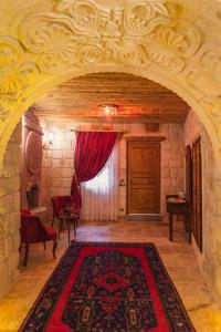Solo Cave Suites - 137