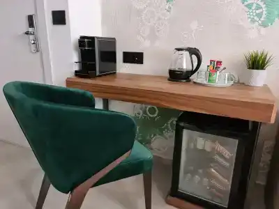 The Location - 10