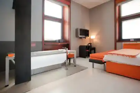 Orange - 57