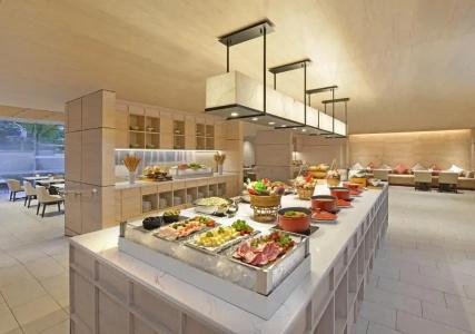 Centre Point Sukhumvit 10 - 38