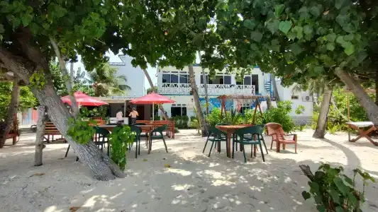Batuta Maldives Surf View - 15