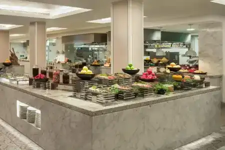 Crowne Plaza Muscat, An Ihg - 15