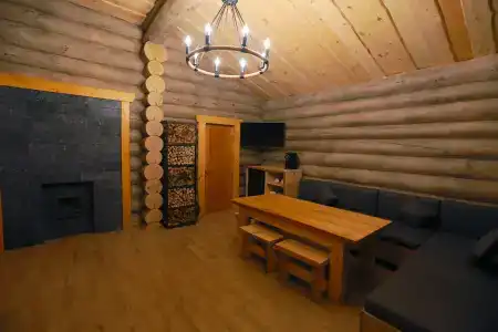 WoodHouse - 5