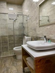 Grand Mirror - 83