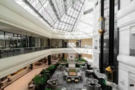 International (б. Intercontinental) - 2