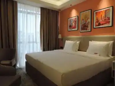 Ramada Encore by Wyndham - 18
