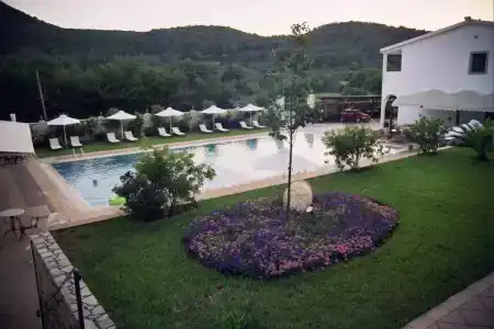 Paradise Studios - 3