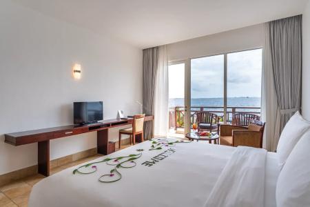 Hulhule Island - 50