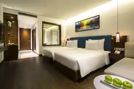 Maximilan Danang Beach - 2