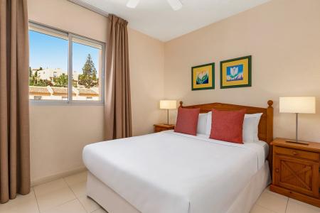 Ramada & Suites by Wyndham Costa del Sol Fuengirola - 18