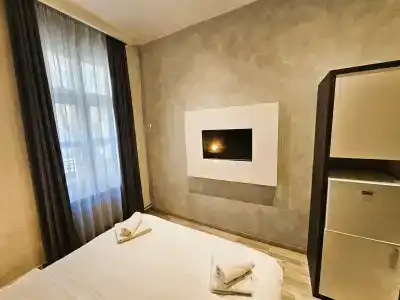 Central Park Residence - 3