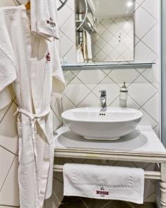 Жуков - 64