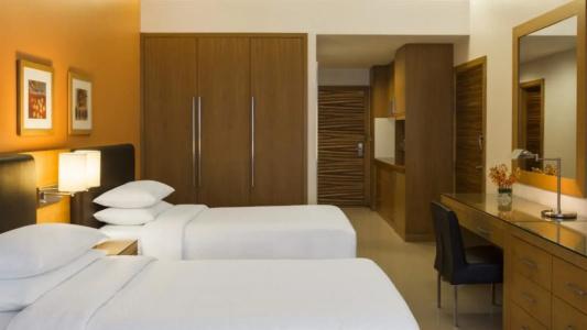 Four Points by Sheraton Downtown Dubai - 41