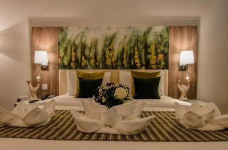 Royal View - 8