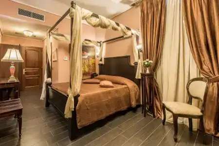 Theofilos Paradise Boutique - 8