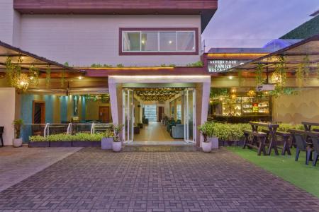 Beach Corridor & Spa - 2