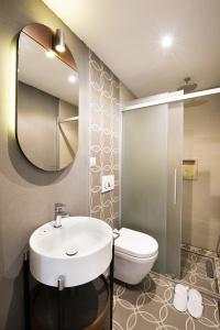 Monat Otel - 18