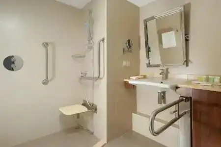 Courtyard by Marriott - 45