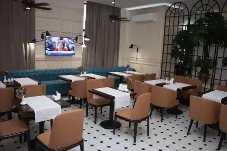 Madison Ave Bishkek - 2