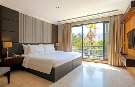 Dubai Marine Beach Resort & Spa - 56