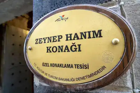 Zeynep Hanim Konagi - 4