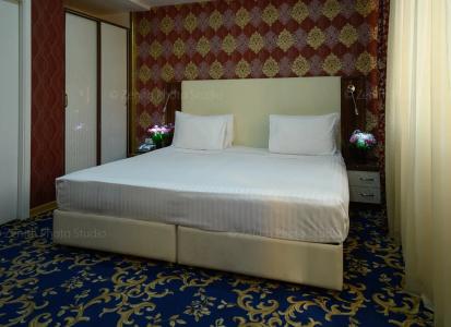 Royal Plaza - 109