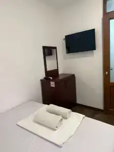 Komitas Avenue Guest House - 59