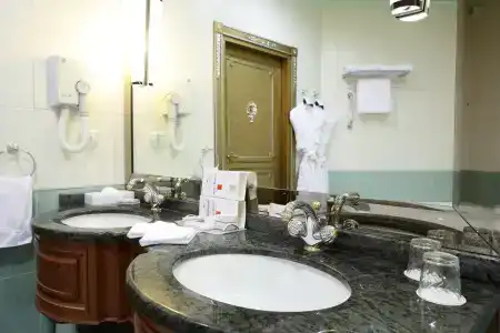 Crowne Plaza Minsk - 55
